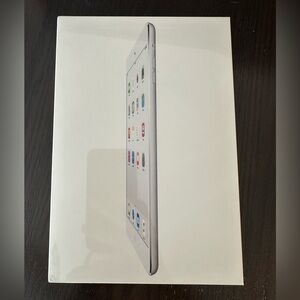 New Apple Ipad Mini 2 White / Silver